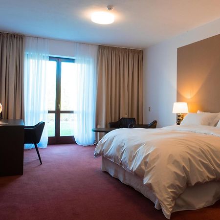 Hotel Cvilin Кърнов Екстериор снимка