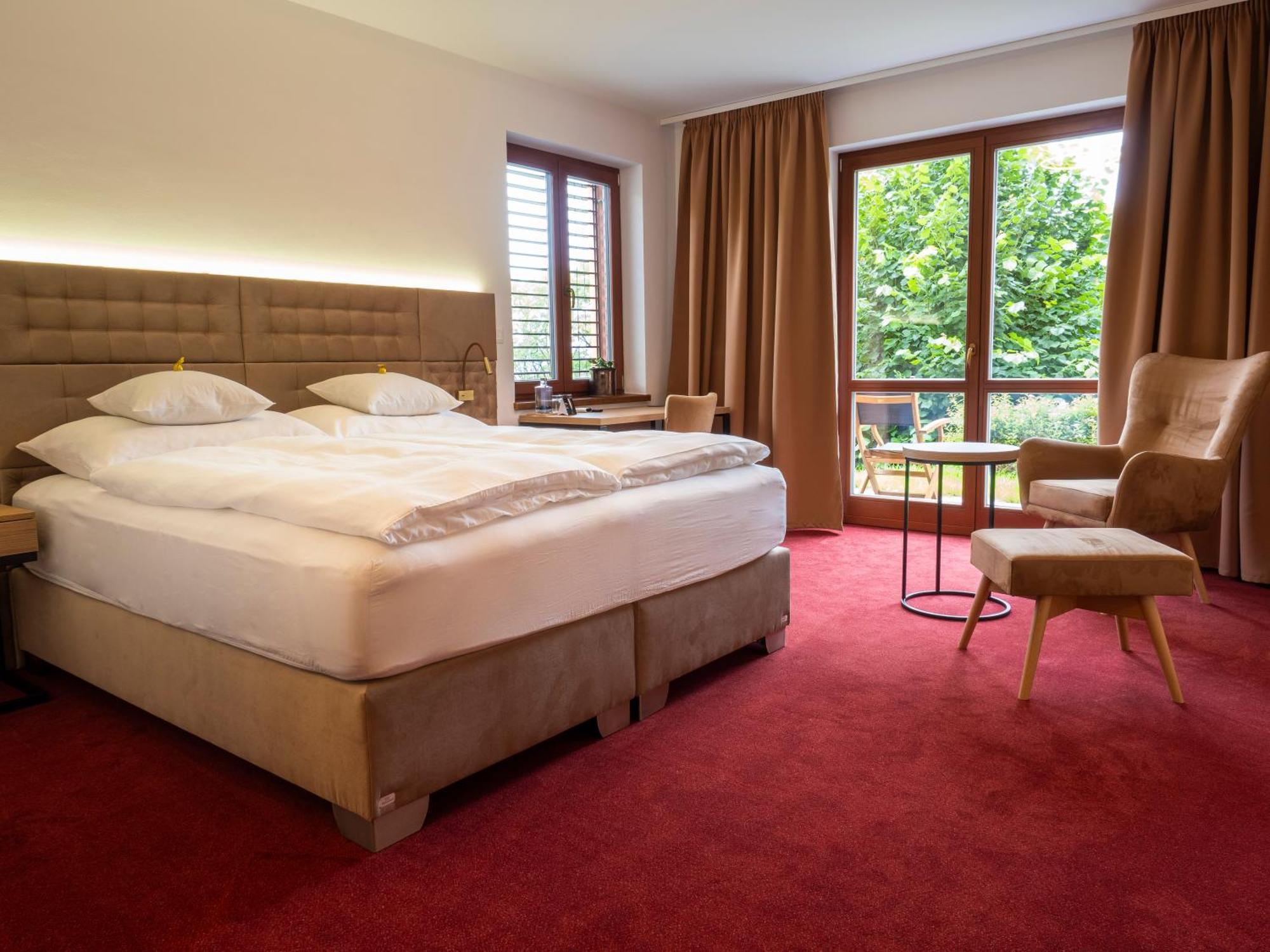 Hotel Cvilin Кърнов Екстериор снимка
