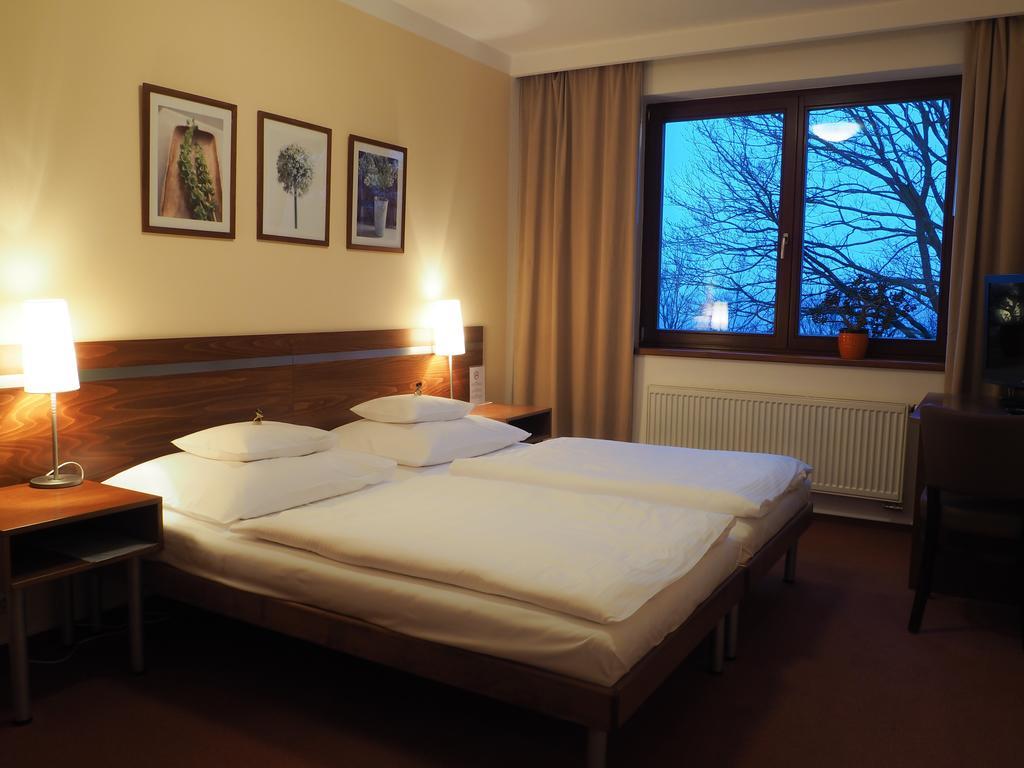 Hotel Cvilin Кърнов Екстериор снимка