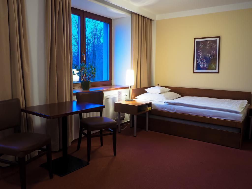 Hotel Cvilin Кърнов Екстериор снимка