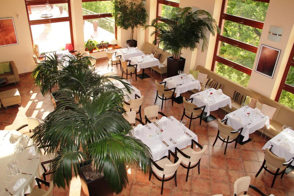 Hotel Cvilin Кърнов Екстериор снимка